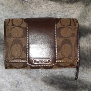 Coach wallet💜